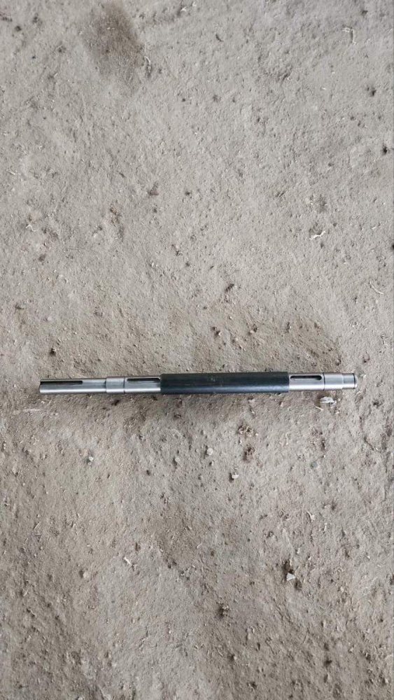 Вал ведущий 415.00.608