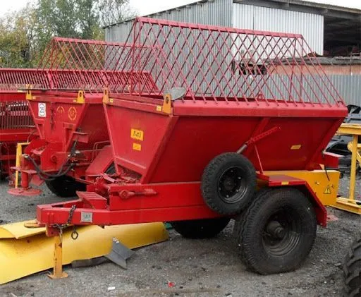 Разбрасыватель песка Л-415